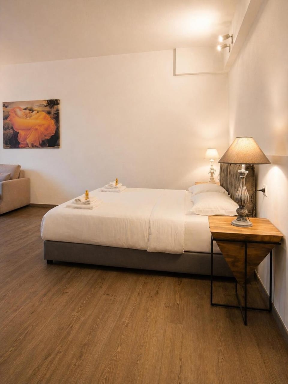 Bed, Photo of the whole room, Bedroom, air conditioner