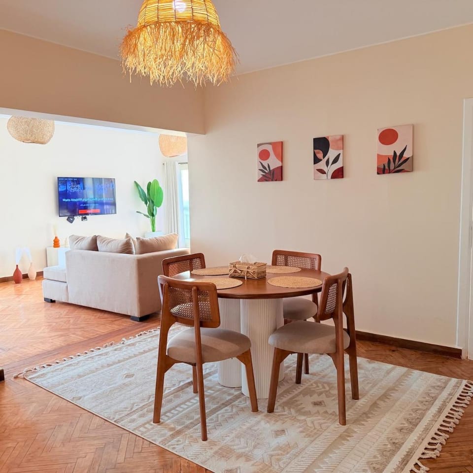 3BR peaceful Maddi Nile View Stays Jacuzzi in Some Units Apartment in Cairo Governorate