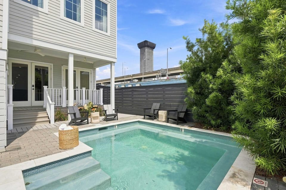 Luxe 19BR Combo & Private Backyard with Pool House in Warehouse District
