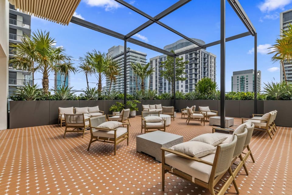 New condo - Sleeps 4 - Miami Worldcenter House in Miami