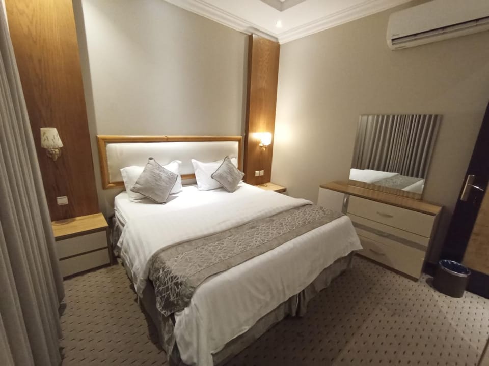 شقق هذا منزلي المخدومة Apartment hotel in Riyadh