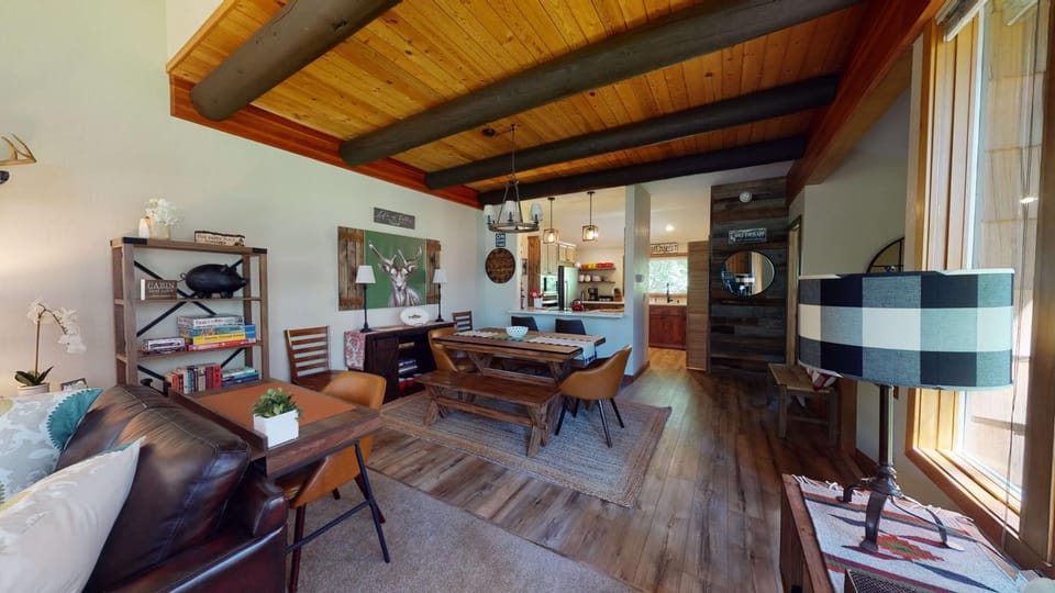 59 Wildflower Apartment in Sunriver