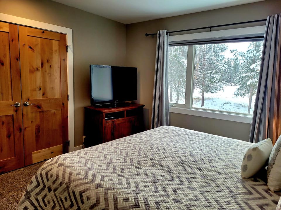 73 Meadow House Apartment in Sunriver