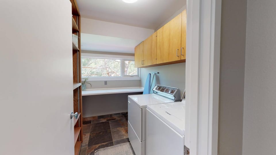 73 Meadow House Apartment in Sunriver