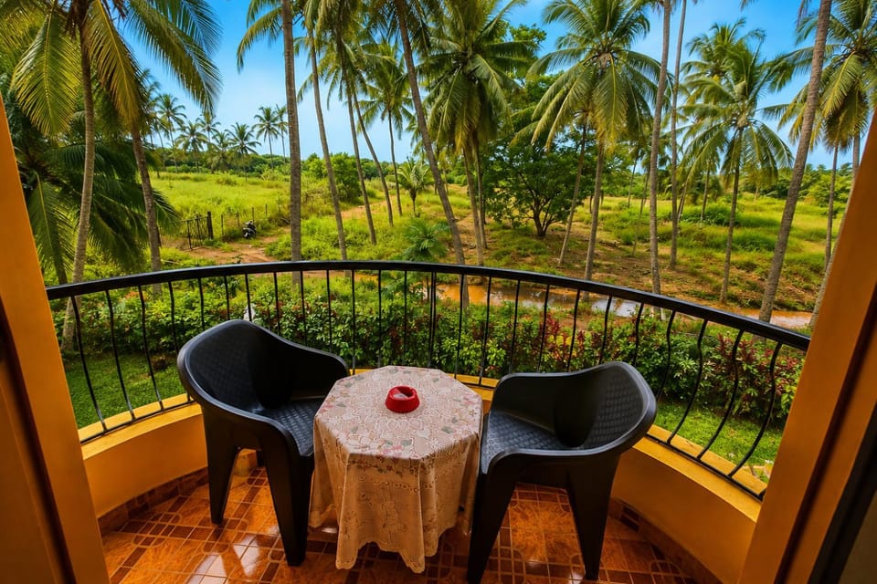 Day, View (from property/room), Balcony/Terrace, Seating area, Garden view, Sea view