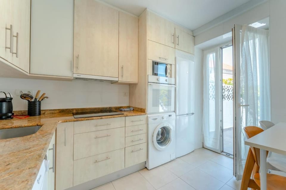 Apartment with a large garden in Santander Apartment in Santander