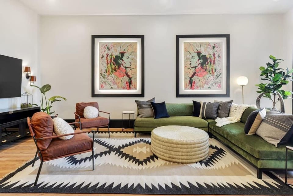 Stunning Designer Historic Home Heated Pool House in Warehouse District