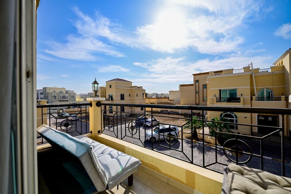 Studio - Private - Abu Dhabi Bed and Breakfast in Abu Dhabi
