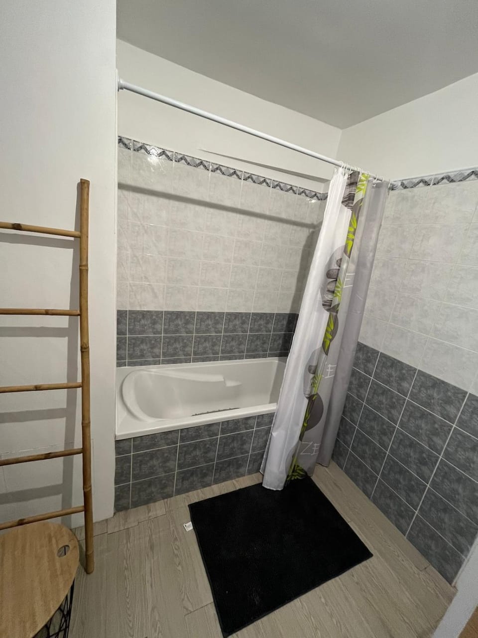 Grand logement 6 personnes - 20min zoo de Beauval Apartment in Centre-Val de Loire