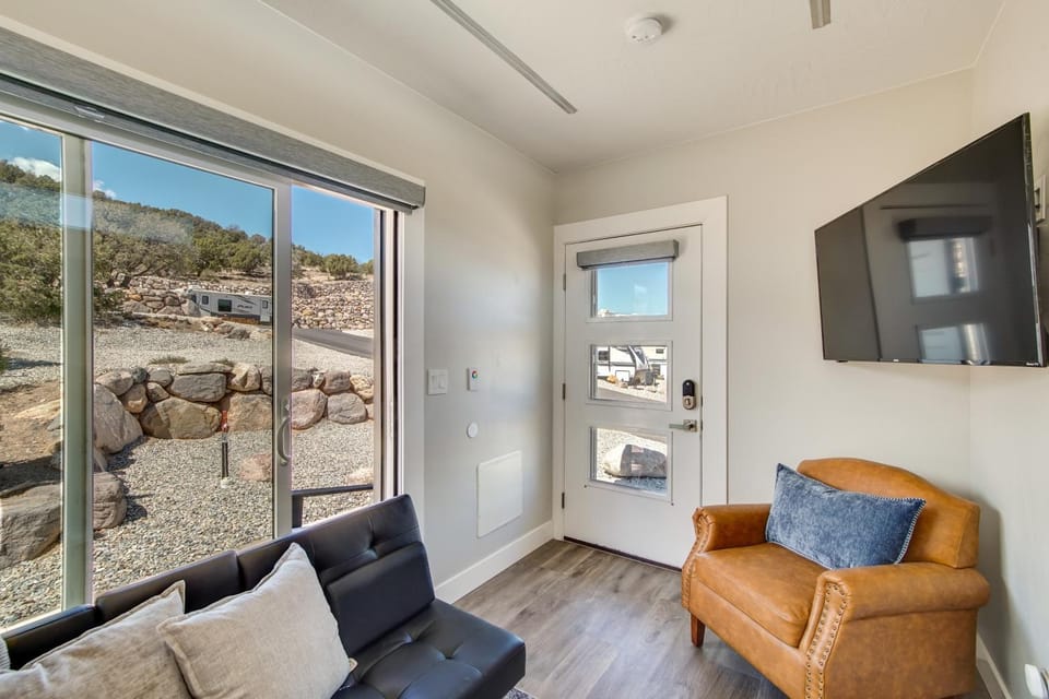 Mtn Views! Reimagined Container Home in Cedar City House in Cedar City