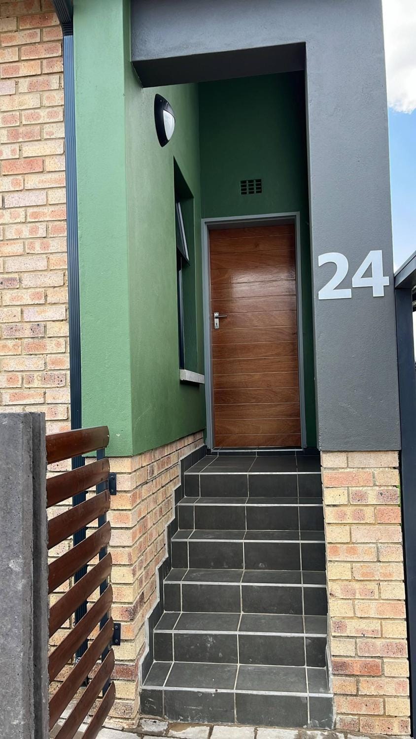 Charming 3-Bedroom House Rental in Centurion, South Africa House in Pretoria