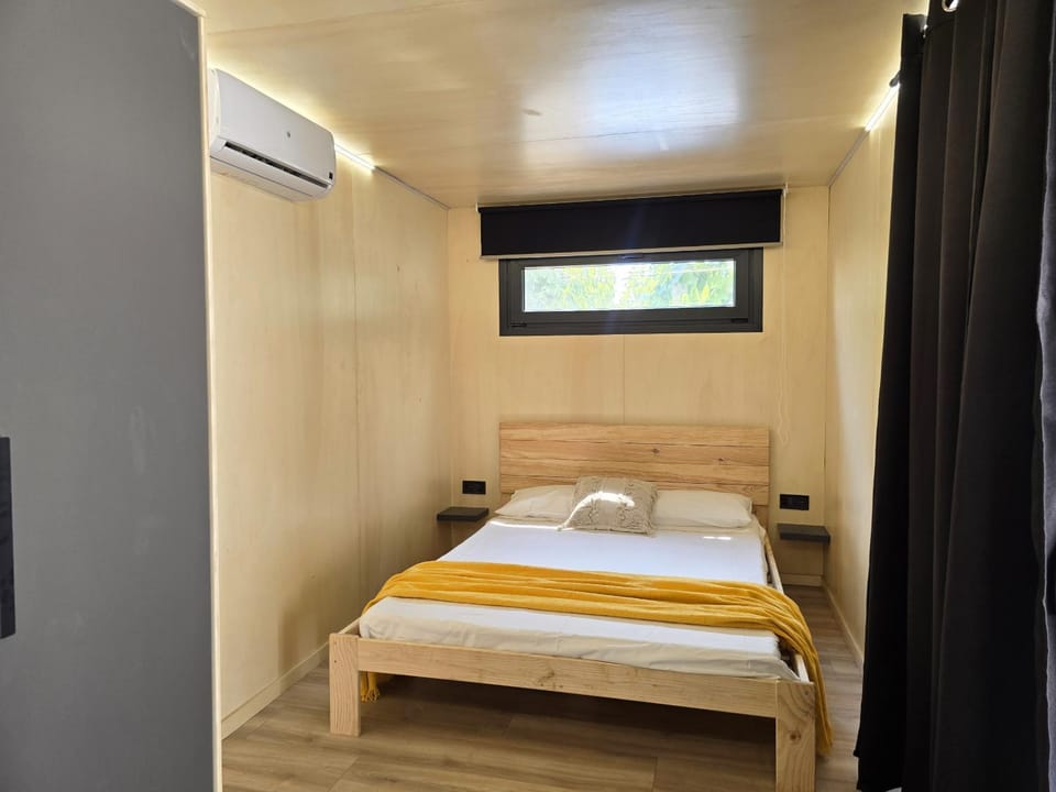 Camping Costa Dorada Tiny Amaia House in Maresme