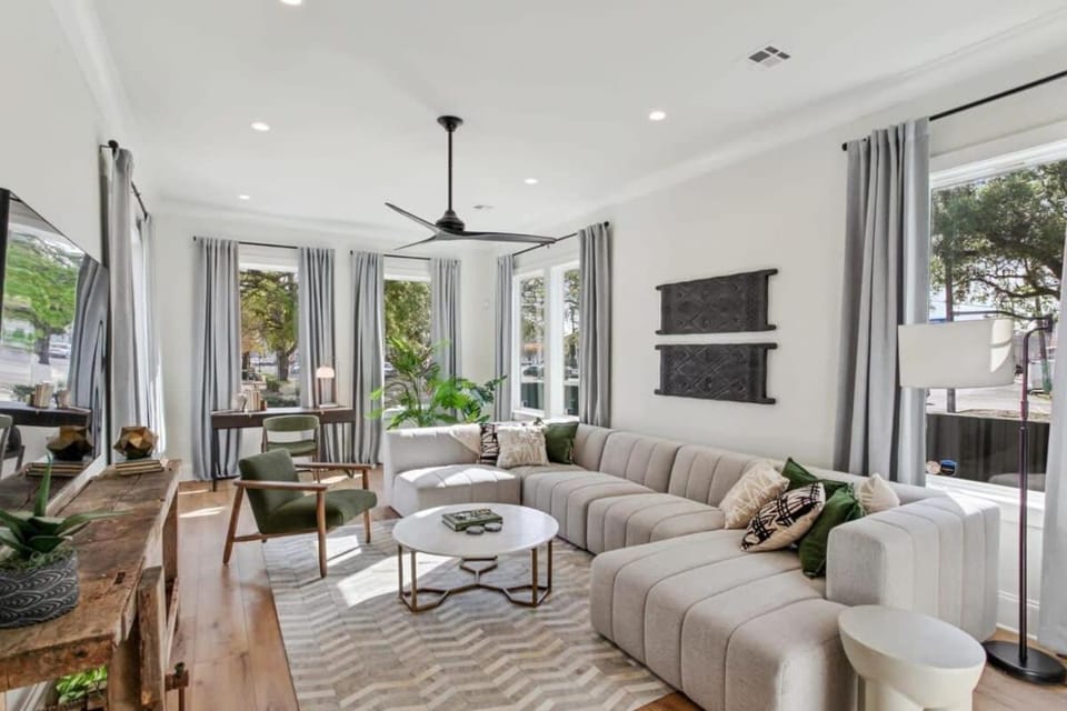 Luxurious Marigny Home with Heated Pool House in Ninth Ward