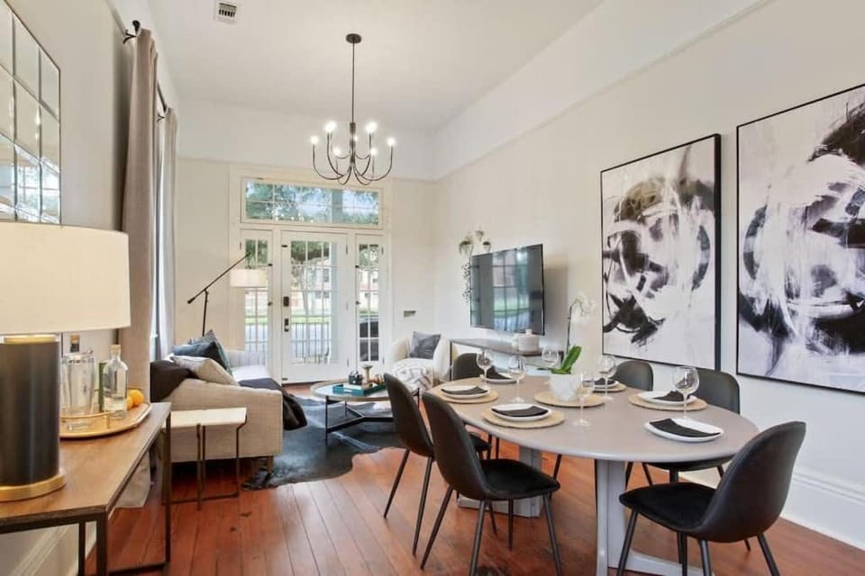 Refurbished Home with Hot Tub House in New Orleans