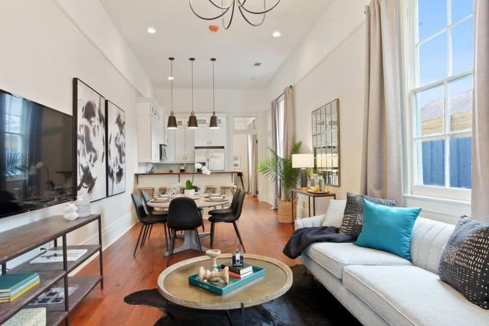 Refurbished Home with Hot Tub House in New Orleans