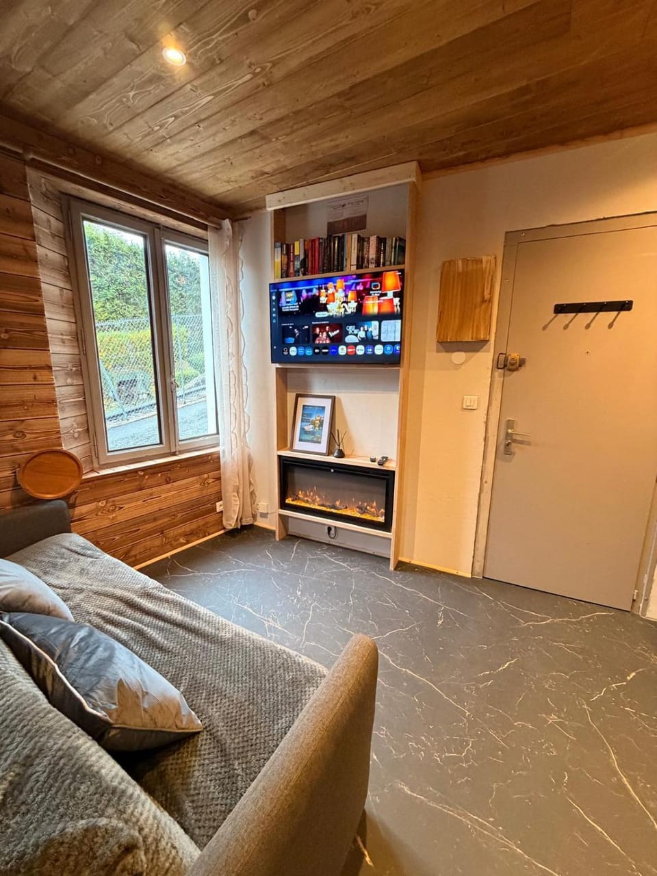 STUDIO PORT THONON-LES-BAINS EMBARCADÈRE-CGN FUNICULAIRe Apartment in Thonon-les-Bains
