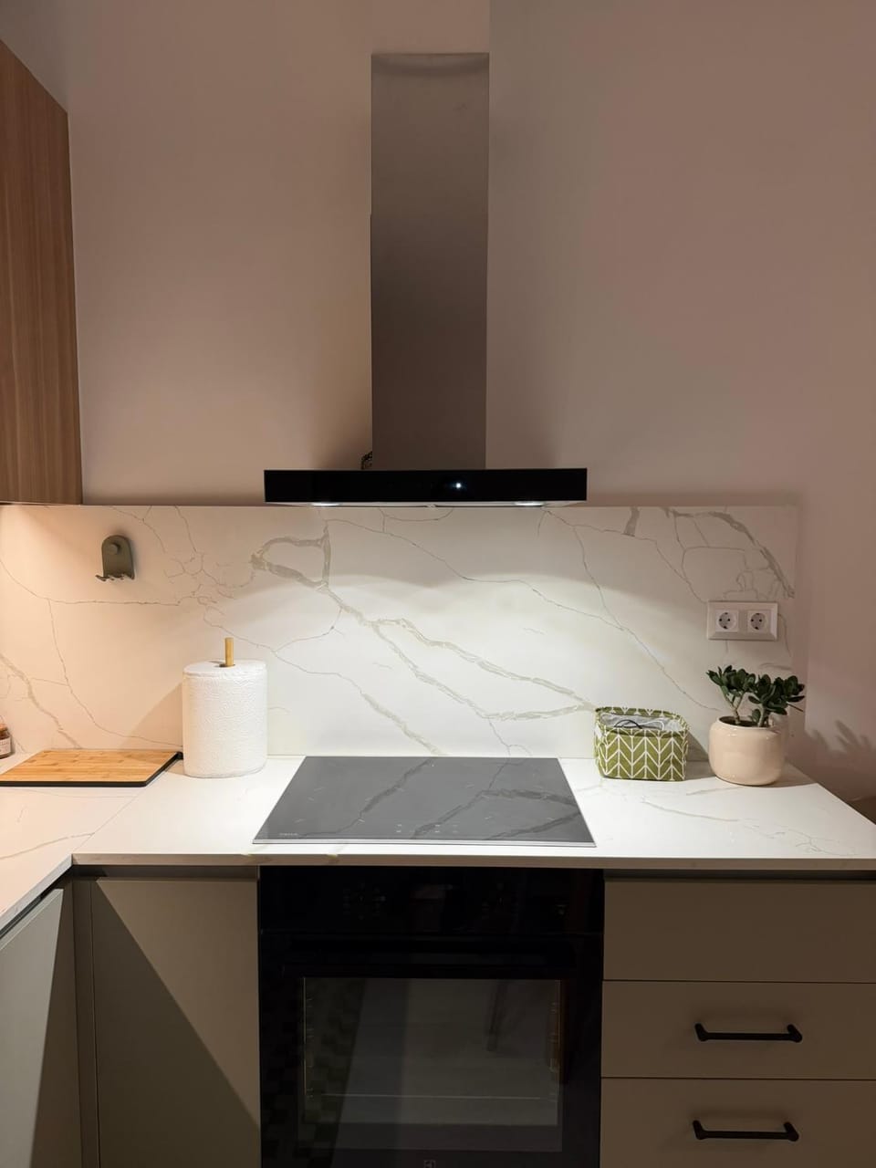 Kitchen or kitchenette, stove