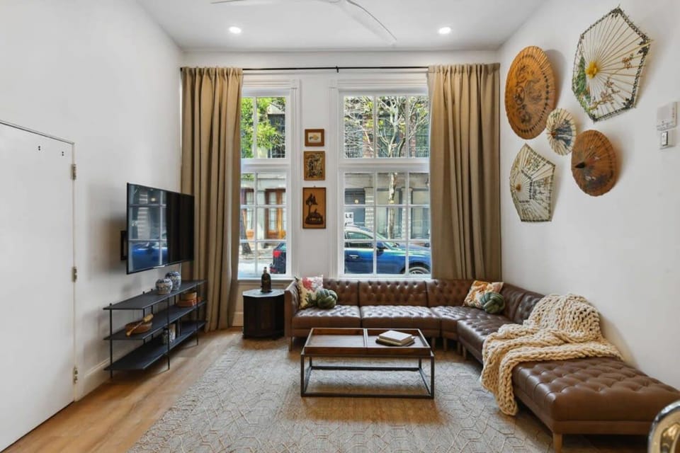 Spacious CBD Hotel Suites Near French Quarter House in French Quarter