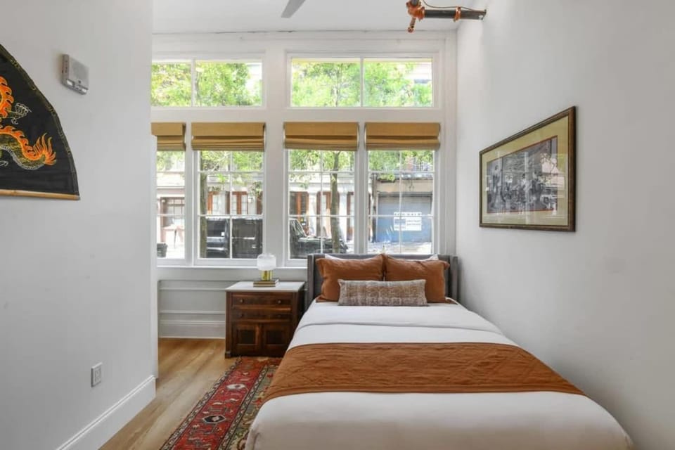 Upscale CBD Hotel Suite Near French Quarter House in French Quarter