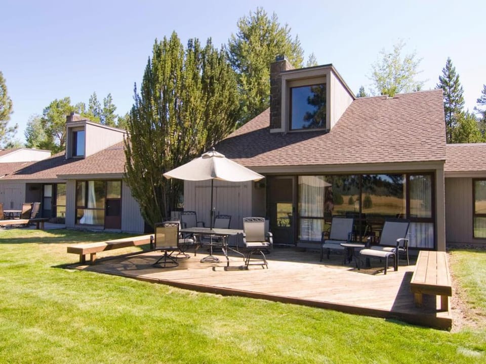 61 Meadow House Apartment in Sunriver