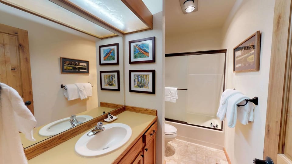 65 Wildflower Apartment in Sunriver