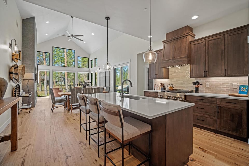 18105-1 Forestbrook Loop House in Oregon