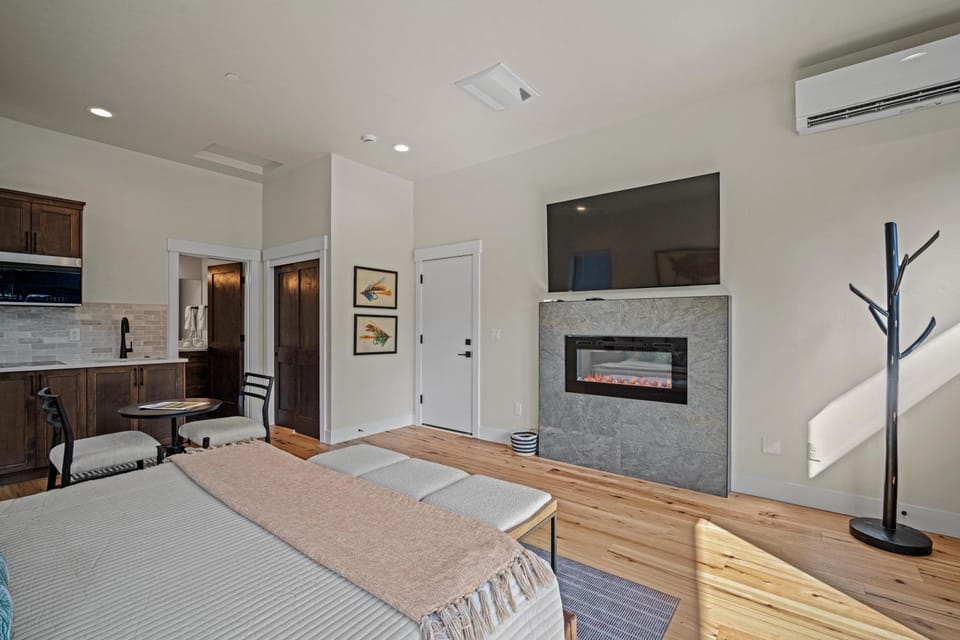 18105-2 Forestbrook Loop House in Oregon