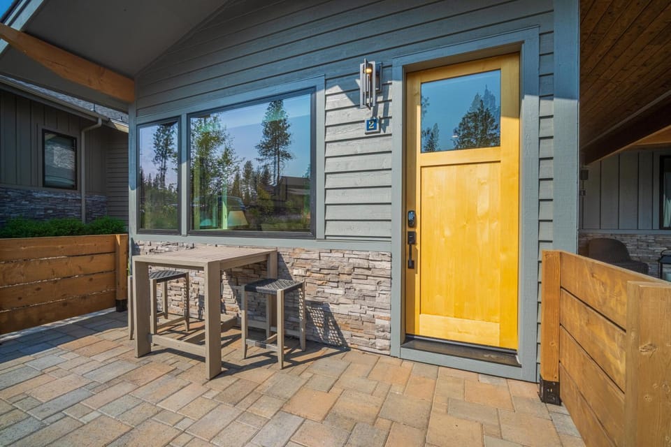 18105-2 Forestbrook Loop House in Oregon