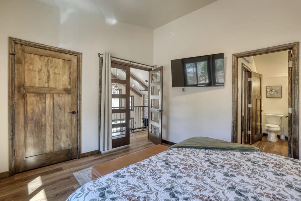 The Gold Hill Chalet House in Keystone