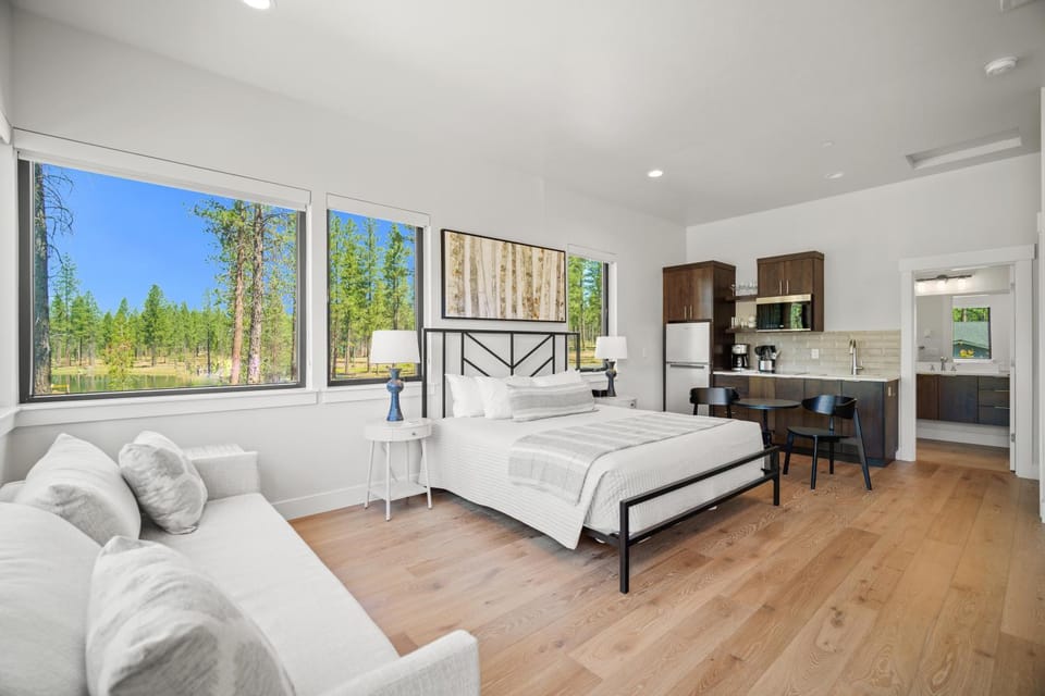 18112-2 Forestbrook Loop House in Oregon