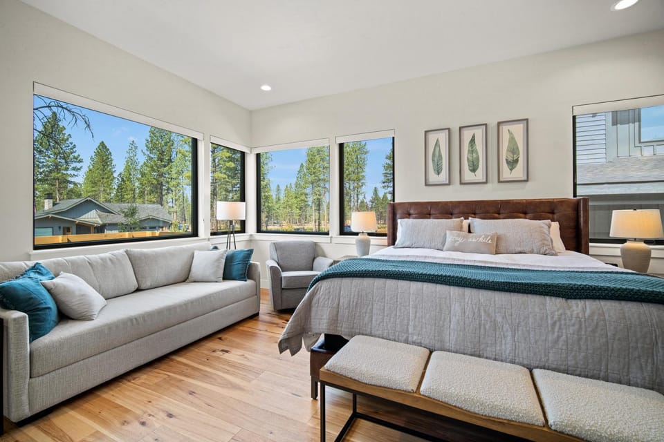 18124-2 Forestbrook Loop House in Oregon