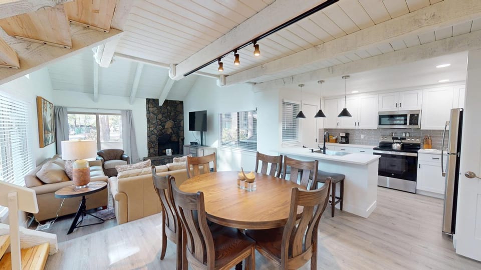 8 Tennis Village Apartment in Sunriver