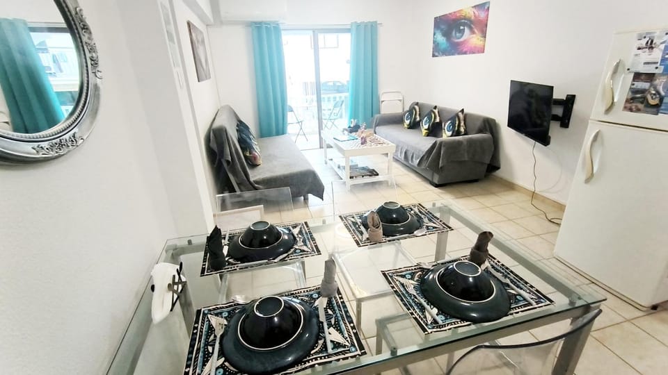Renovated 2 BR - Seep 7 - City Center - Balcony - Free Parking Apartment in Ayia Napa
