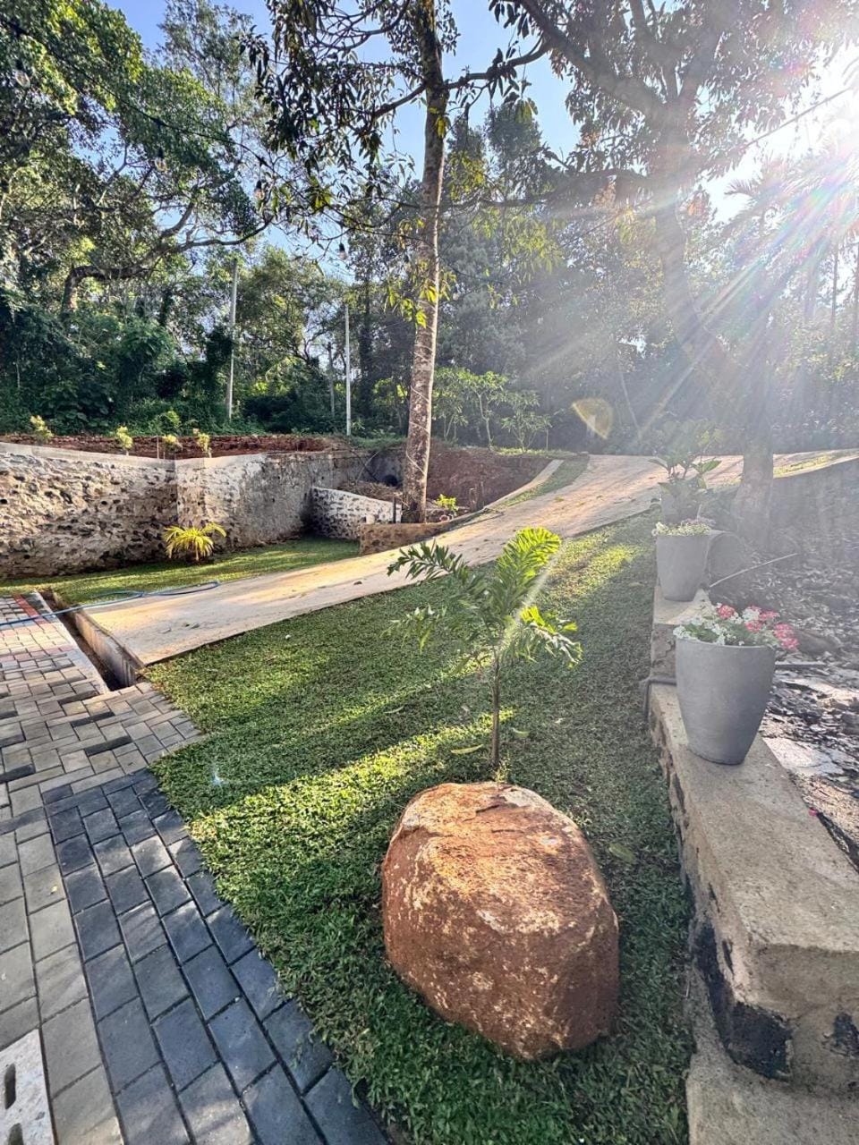 Blue Rock Retreat Villa in Uva Province, Sri Lanka