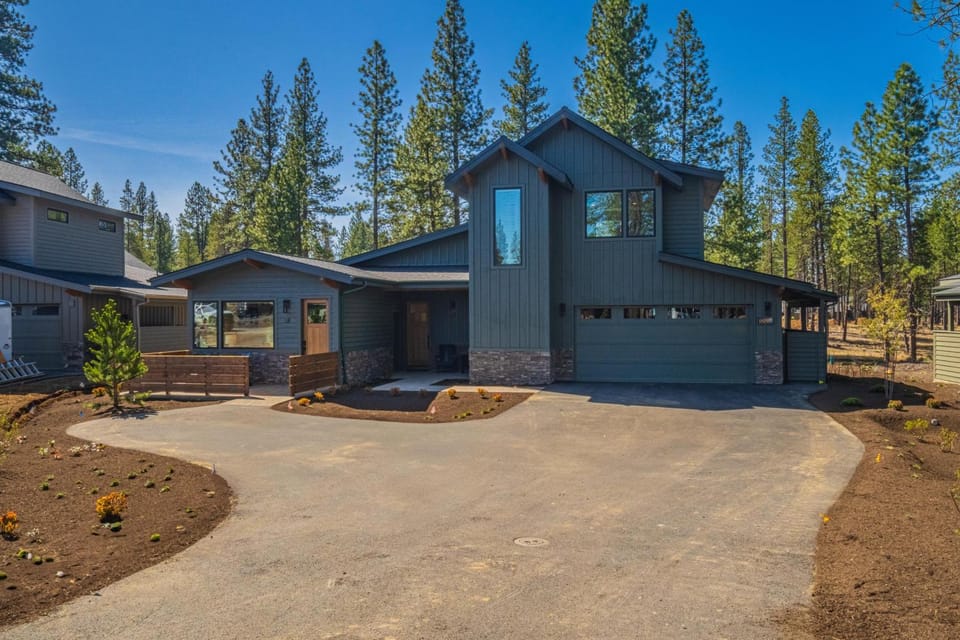 18197-1 Forestbrook Loop House in Oregon