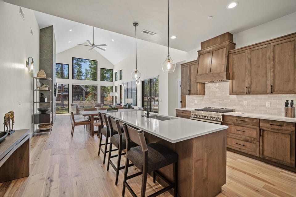 18209-1 Forestbrook Loop House in Oregon