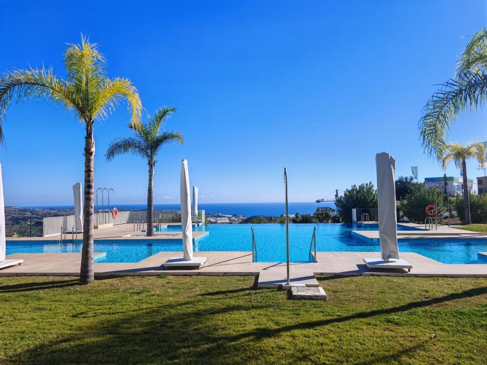 Garden, Swimming pool