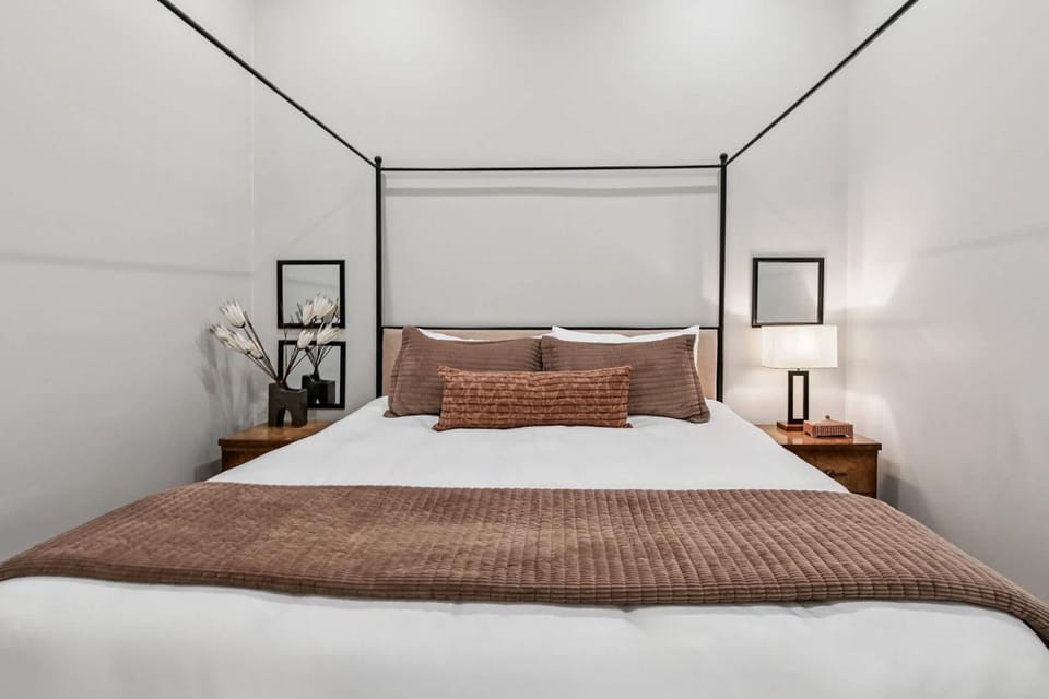 Cutting-Edge Condo Suite Near the French Quarter Apartment in French Quarter