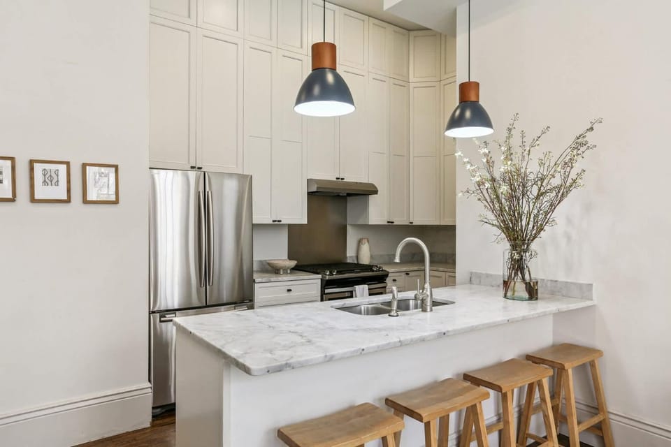 Space & Luxury in CBD Steps To FQ Apartment in French Quarter