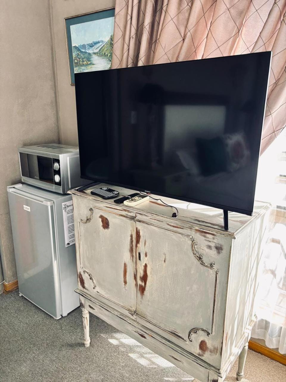 TV and multimedia, Kitchen or kitchenette