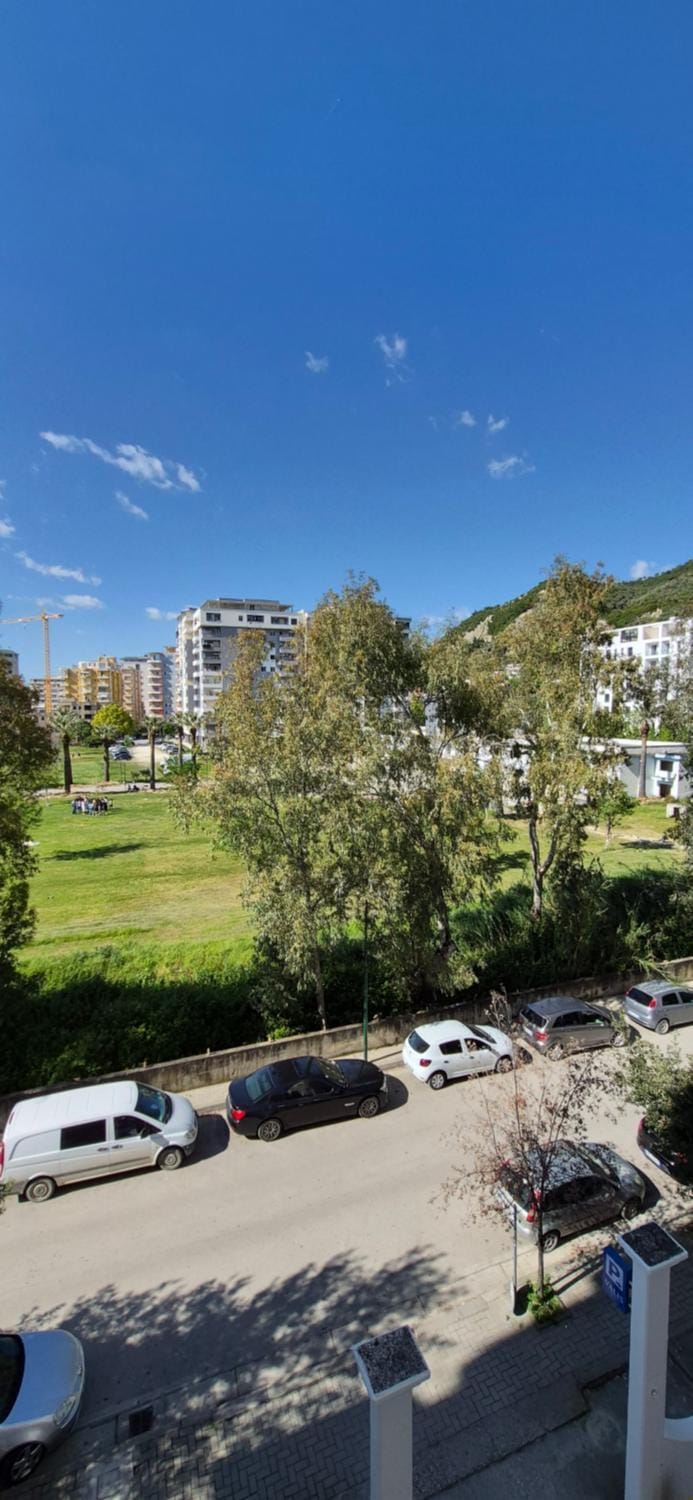 Day, Natural landscape, Location, Parking