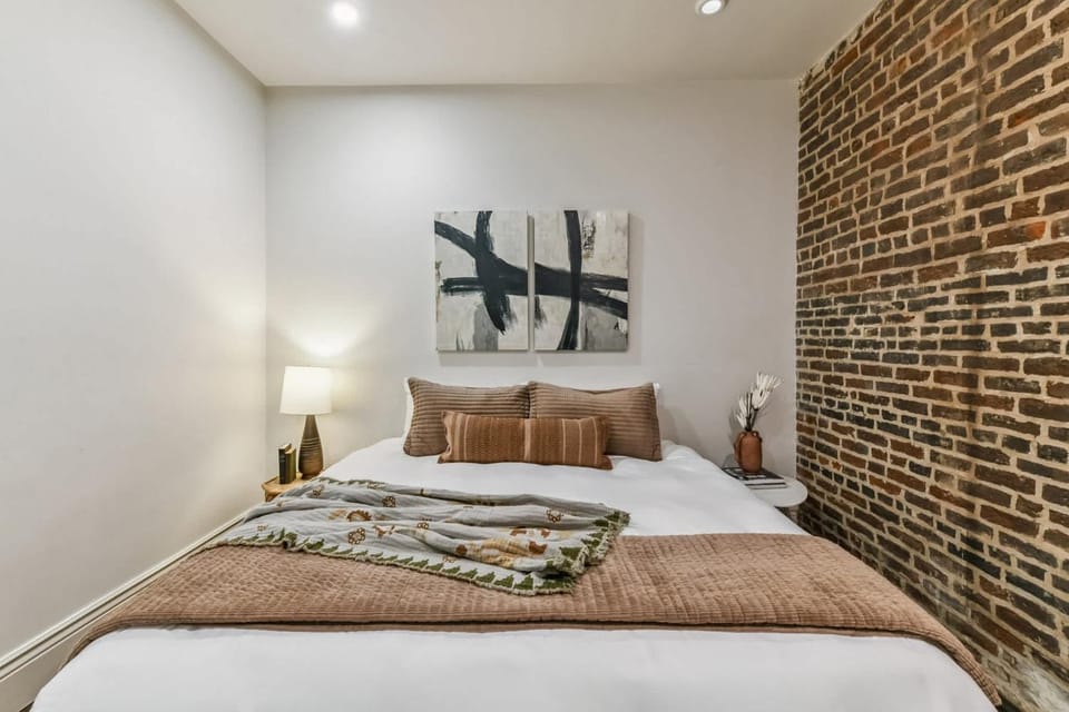 Sleek Modern Condo Walk to French Quarter House in French Quarter
