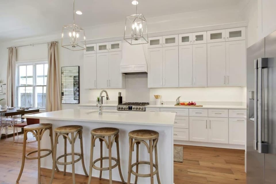 Relaxing Home with Heated Pool & Spa House in New Orleans