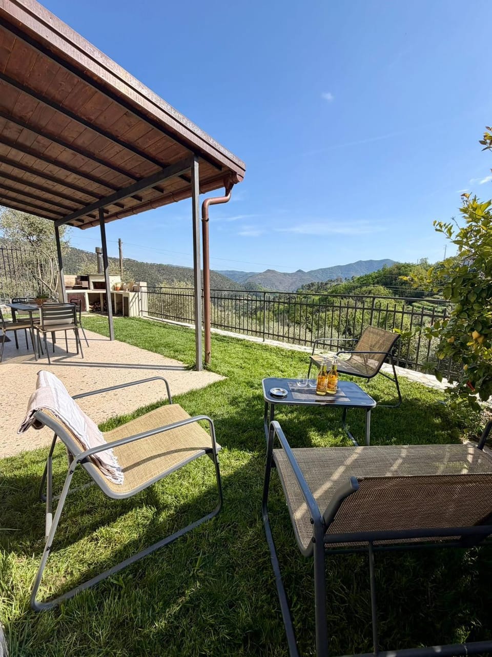 Villino nuovissimo immerso nella natura House in Liguria