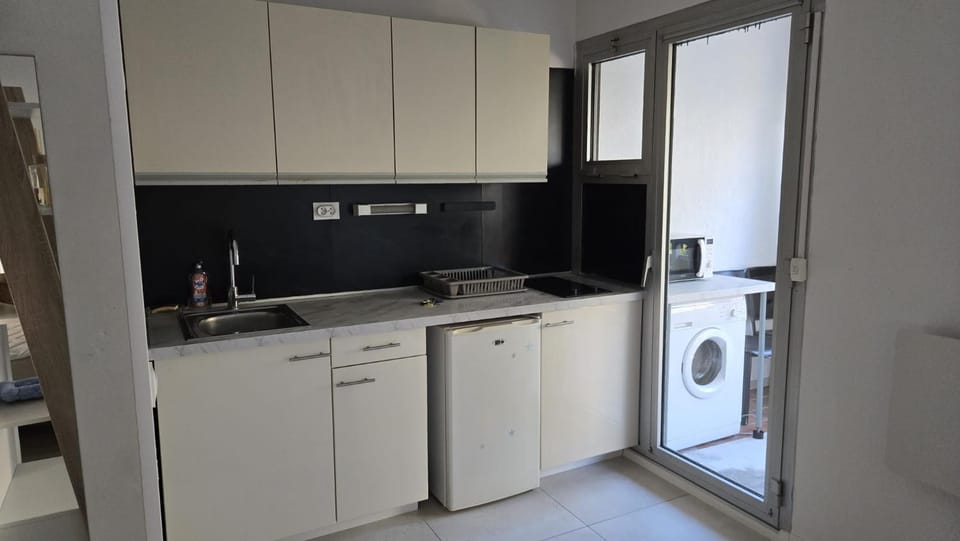 Studio élégant en résidence sécurisée parking inclus Apartment in French Riviera