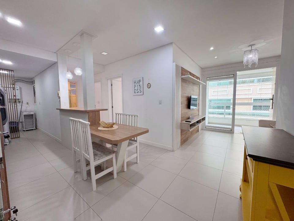 Apto 2 quartos Ingleses 500m do mar - REV101C Apartment in Florianopolis
