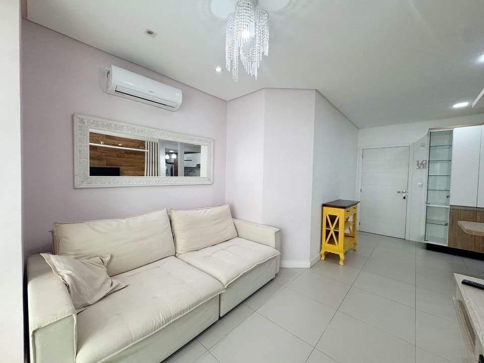 Apto 2 quartos Ingleses 500m do mar - REV101C Apartment in Florianopolis
