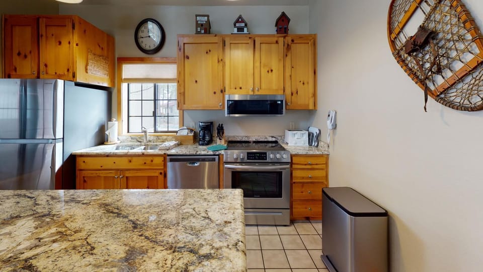 29 Circle Four Ranch Cabin Cabin in Sunriver