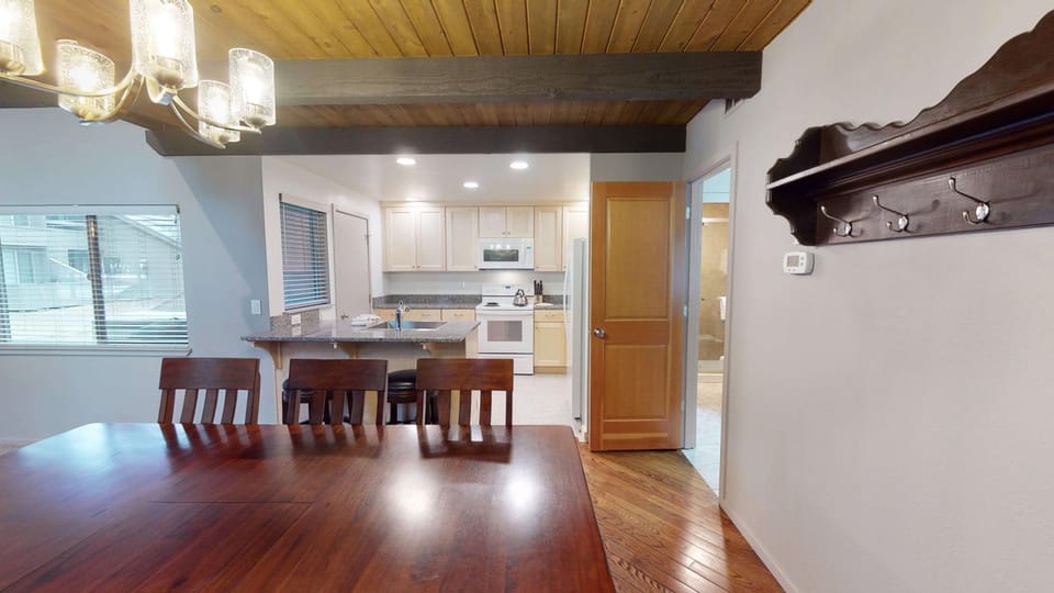29 Tennis Village Apartment in Sunriver