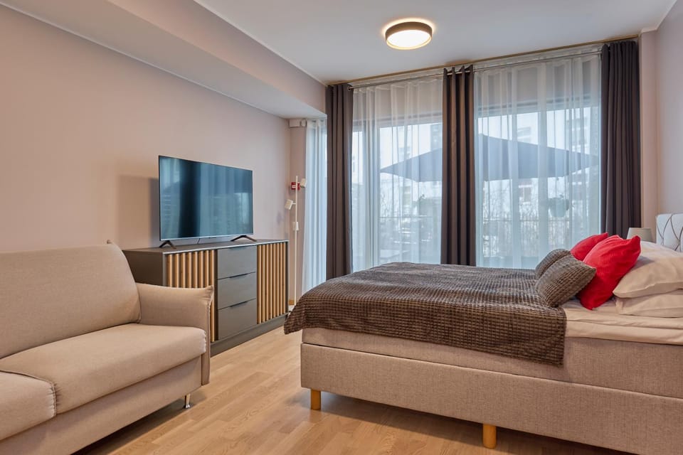 Communal lounge/ TV room, Bed, TV and multimedia, Photo of the whole room, Bedroom